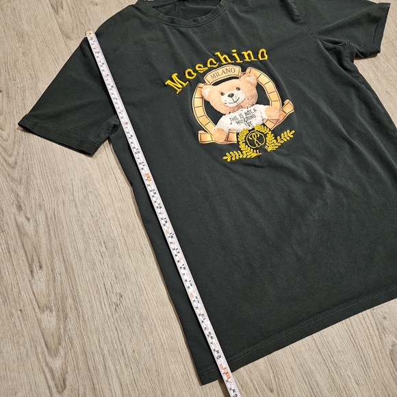 Rare Moschino Embroidered Dark Green T-Shirt with Bear Graphic - Picture 9 of 11